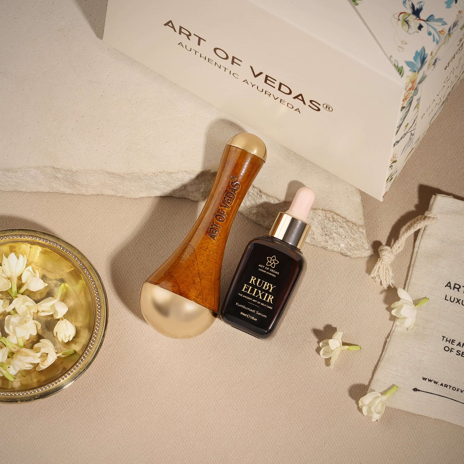 Zestaw rytuałowy Kumkumadi Abhyanga